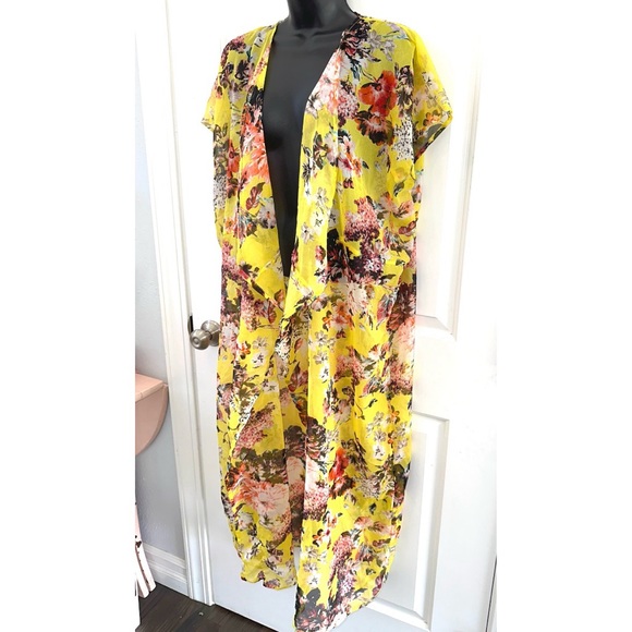 Studio 36 Long Yellow Floral Print shawl size One Size - Picture 2 of 5